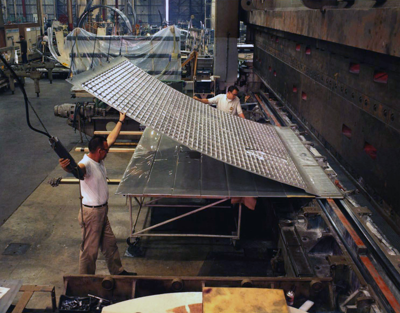 Illustration for article titled Newly Declassified Photos Show The Crewed USAF Spy Spacecraft That Almost Was